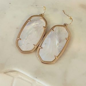 ✨ Kendra Scott Rose Gold Ivory Pearl Drop Earrings Danielle